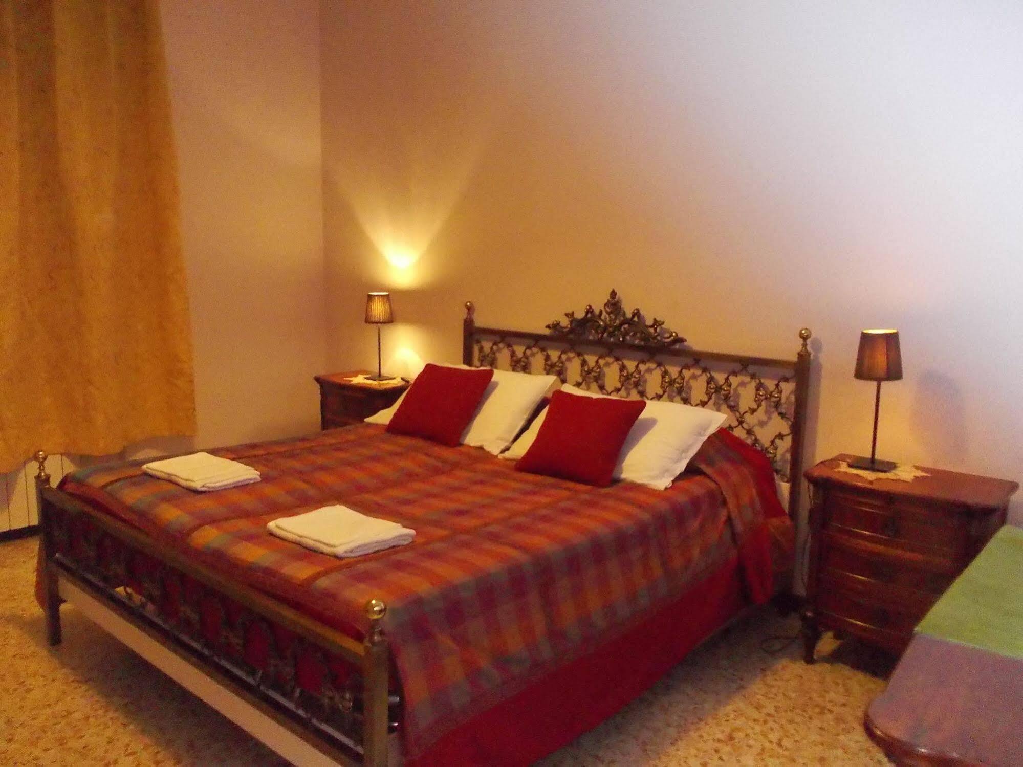 Travellers Lodge Bed & Rooms Тревизо Екстериор снимка