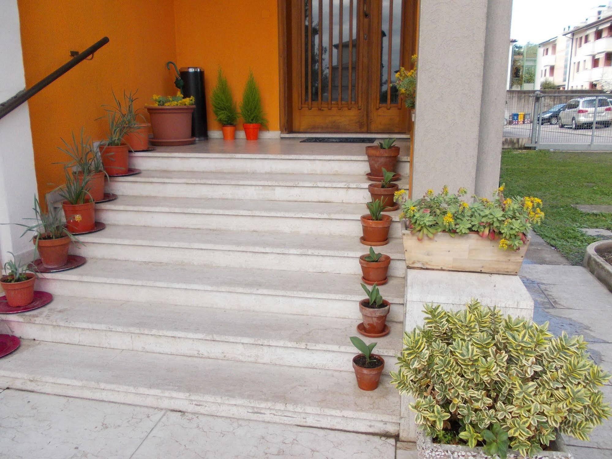 Travellers Lodge Bed & Rooms Тревизо Екстериор снимка